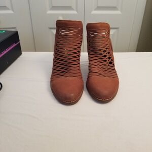 Diba True Brown Leatger Laser Cut Lattice Ankle Boots Block Heel Booties Size 8